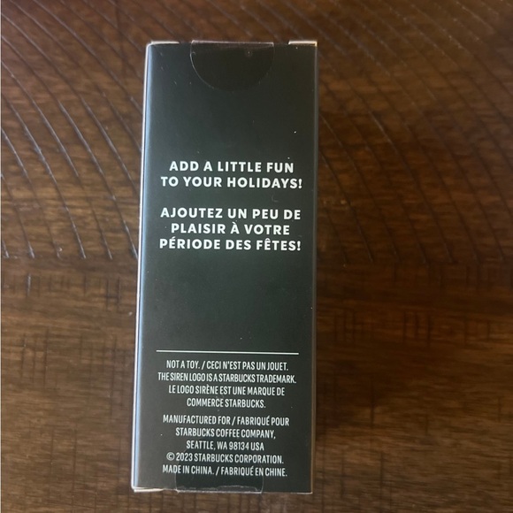 Starbucks 2023 Metallic Green Cold Cup Ornament Keychain 💚 - Picture 3 of 3